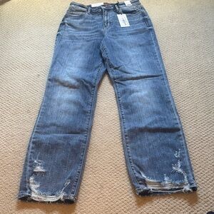 Judy Blue Women's Straight Leg Distressed Jeans NWT